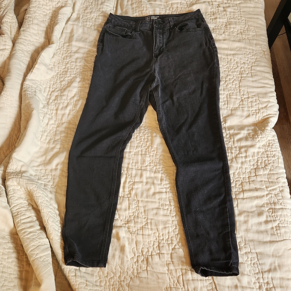 Black High Rise No Boundaries Skinny Jeans Size 15
